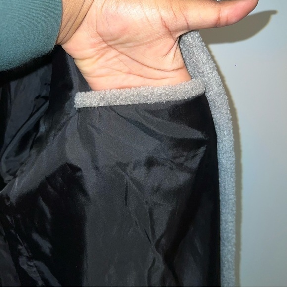 ASOS Design Gray Sherpa Button Up Shacket - Picture 8 of 10